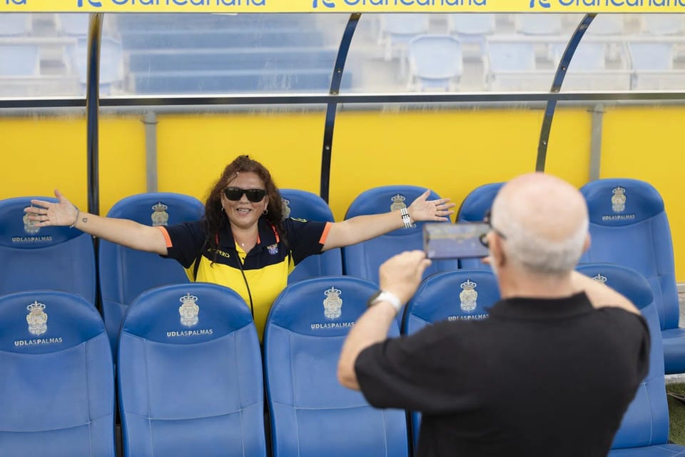 UD Las Palmas Gran Canaria Stadium Guided Tour - Down the tunnel to the pitch and pitch-side dugouts