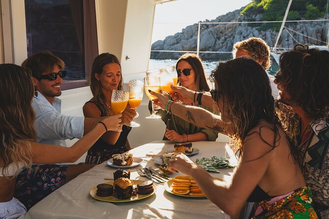 Unforgettable experience in Catamaran Ibiza - LAGOON 400 - A Day Cruise From Cala Jondal That Actually Feels Like a Day