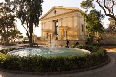 Valletta City Walking Tour with St. John's Co-Cathedral(optional) - Freedom Square at 10:00: how to start without stress