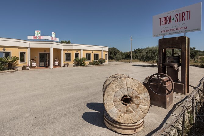 Visit to the olive grove, oil tasting and lunch at the farm - Price and value: does $78.09 really make sense?