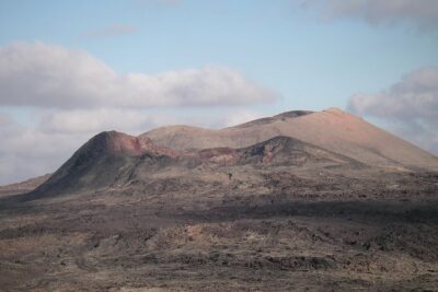 Volcano Hike - Timanfaya eruptions - Your 4 to 5 hour plan: transfers plus a slow climb