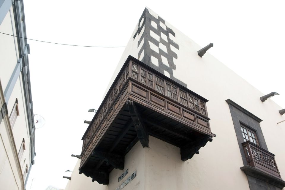 Walking tour Vegueta Old Town Las Palmas ( only in english) - The Columbus Connection: Casa Museo de Colón Preview (Not Included)