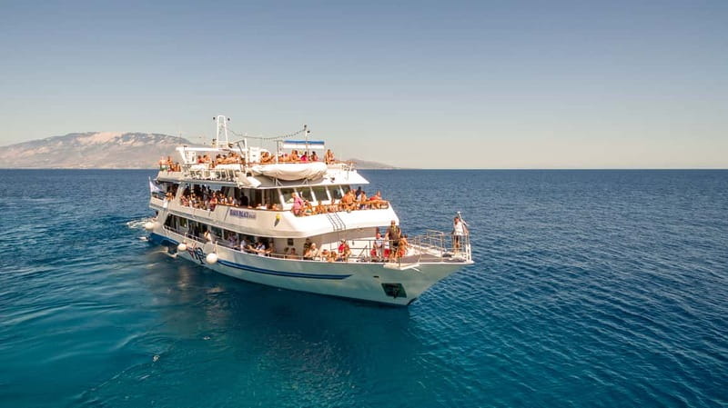 Zakynthos: Cruise to Navagio Shipwreck with swimming stops - Meeting Ikaros Palace and getting out on the water on time