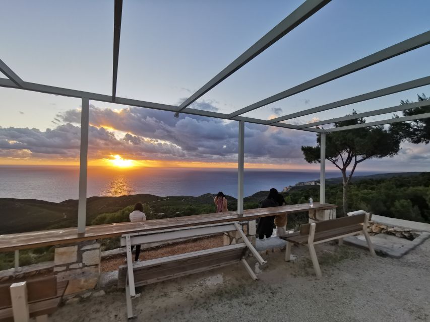 Zakynthos: Sunset Tour to Agalas Caves & Myzithres Viewpoint - Sunset at Damianos: your best camera timing and photo strategy