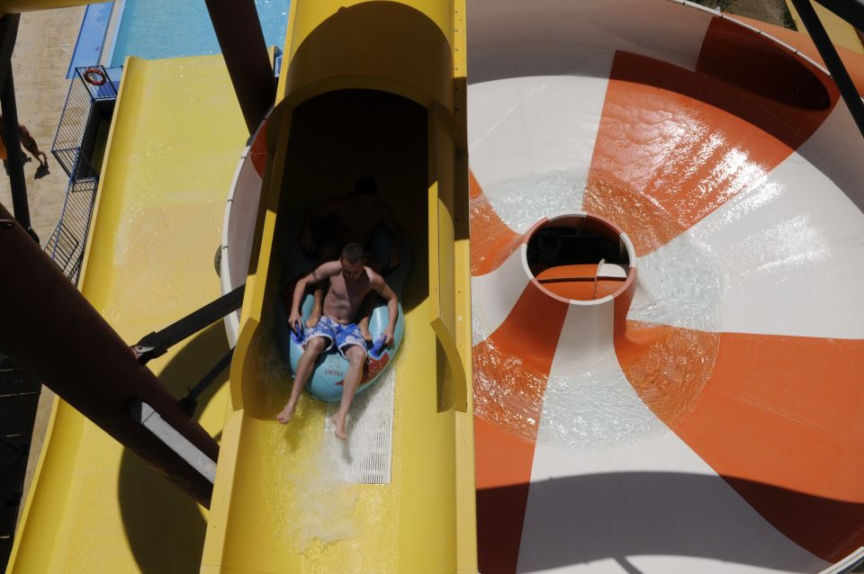 Zakynthos Water Park Entrance Ticket - Slides that fit real families: from Octopus to Boomer Bowl